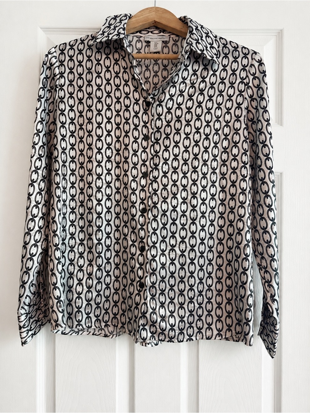 Cupcakes and Cashmere Chain Print Button Front Blouse Women’s Small Black W